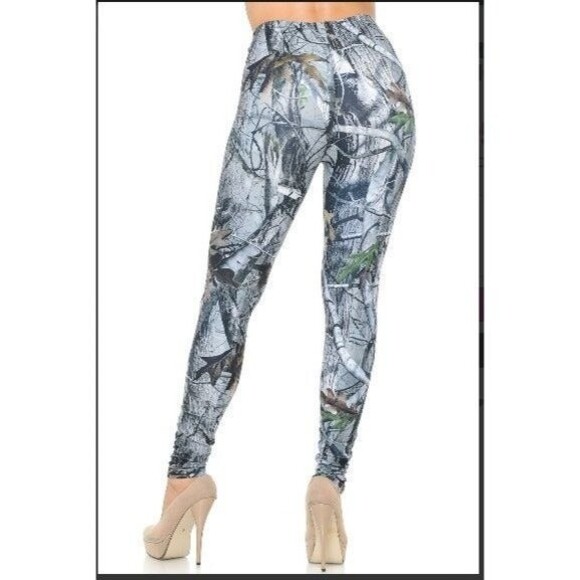 XPlus Size Women Creamy Soft Camouflage Trees Leggings - Picture 4 of 6